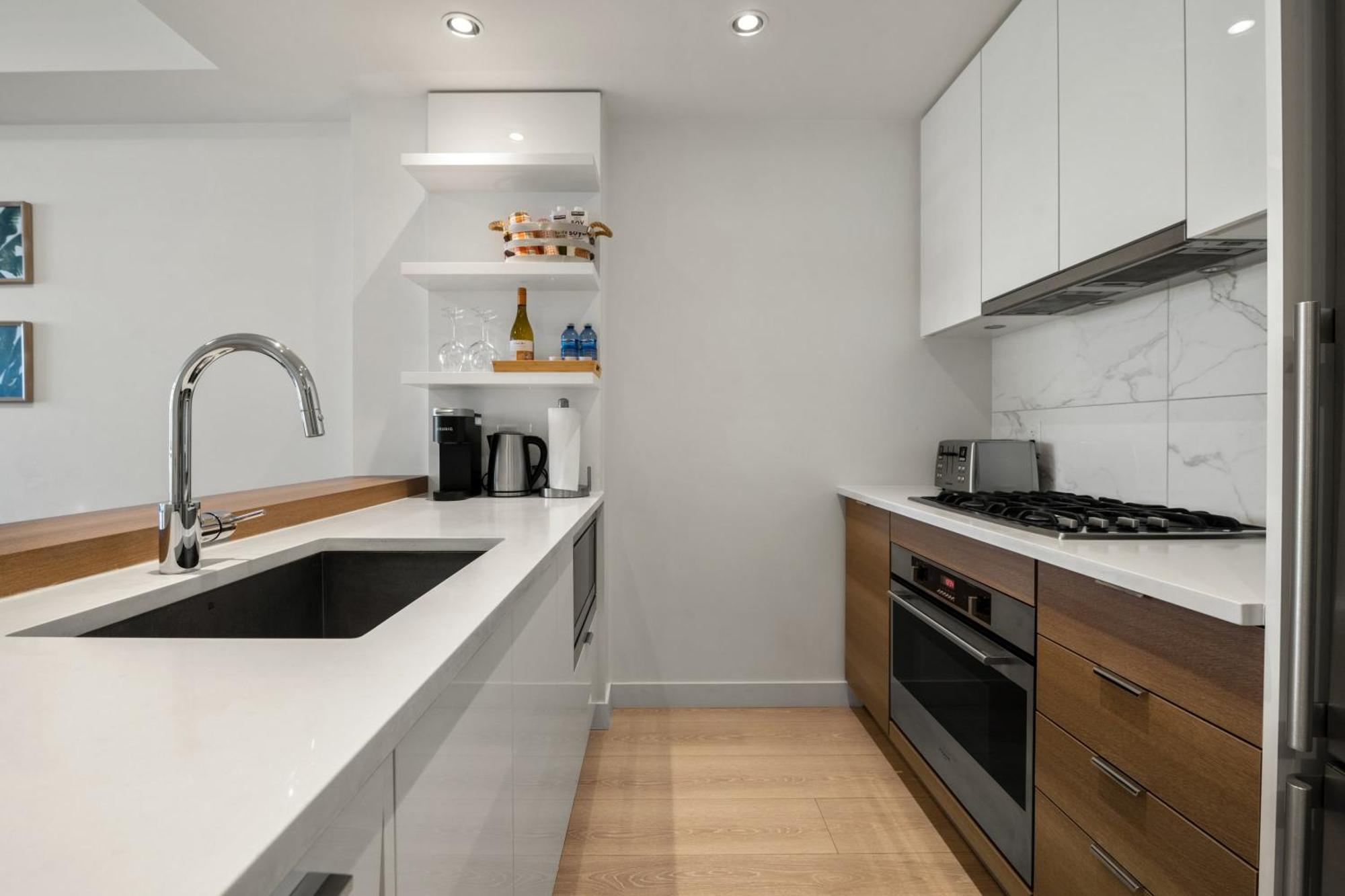 Guest Favorite Riverside Retreat- Walking Trails, Downtown Near Stampede! Free Banff Pass, Wine, Gym, Parking! Κάλγκαρι Εξωτερικό φωτογραφία
