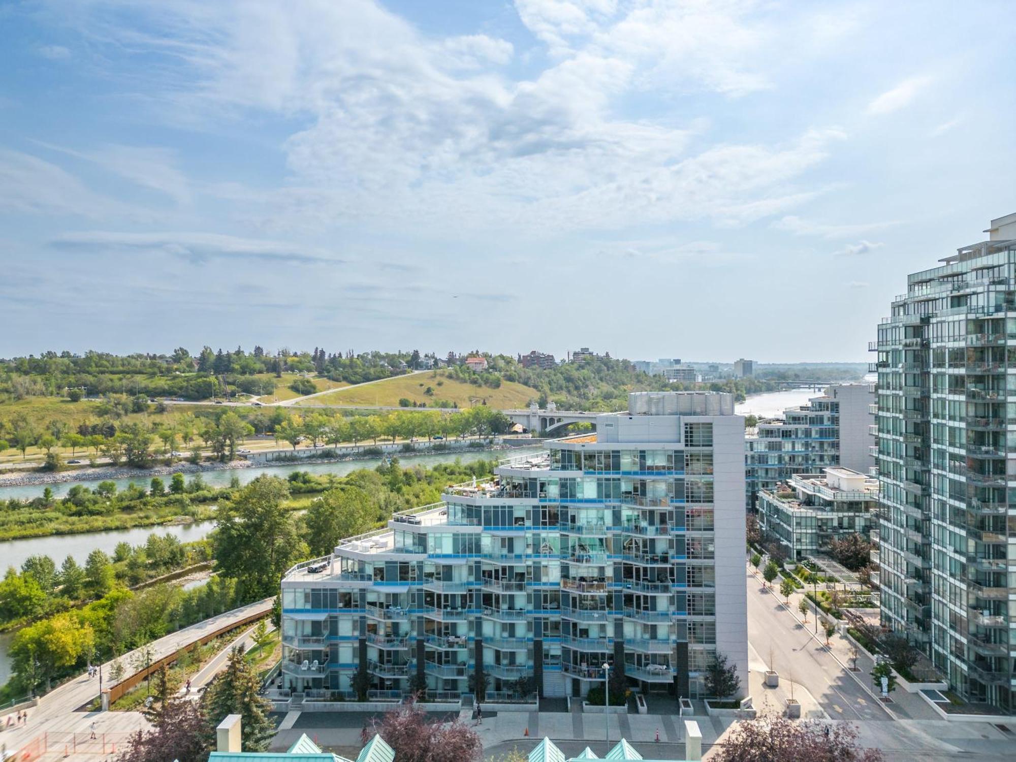 Guest Favorite Riverside Retreat- Walking Trails, Downtown Near Stampede! Free Banff Pass, Wine, Gym, Parking! Κάλγκαρι Εξωτερικό φωτογραφία